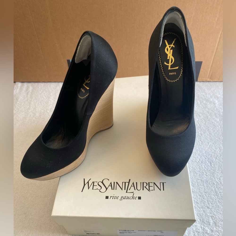 YSL YVES SAINT LAURENT ' MARYNA' SATIN WEDGE PUMPS Size 6